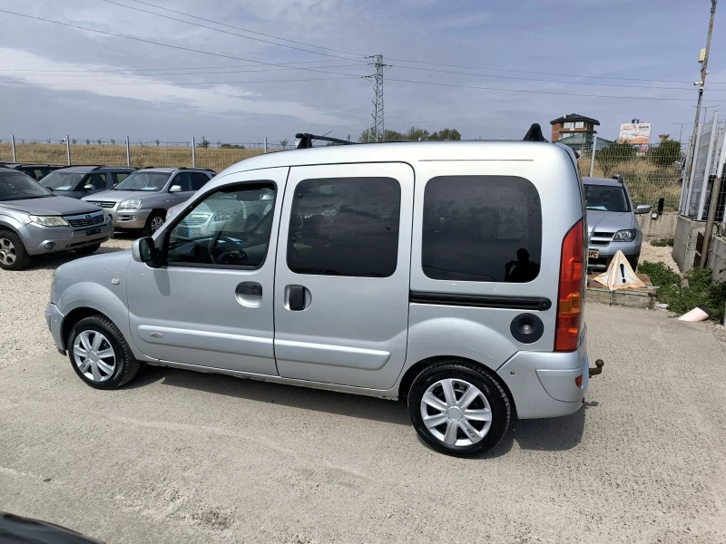Renault Kangoo 1.5CDI, снимка 6 - Автомобили и джипове - 51680667