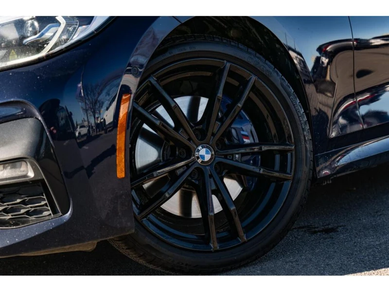 BMW 330 XDRIVE* M Sport* Premium Pack* Keyless* PANO* Koжа, снимка 7 - Автомобили и джипове - 52813497