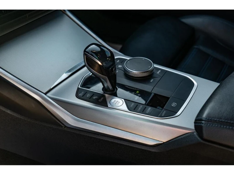 BMW 330 XDRIVE* M Sport* Premium Pack* Keyless* PANO* Koжа, снимка 17 - Автомобили и джипове - 52813497