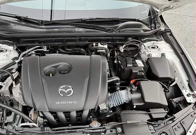 Mazda 3 Sport GX 2.0L , снимка 16 - Автомобили и джипове - 49065015