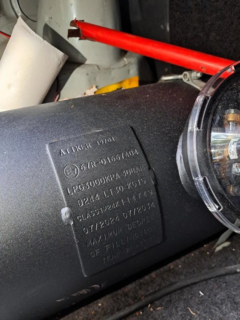 Lada 2108 1.5 - изображение 8