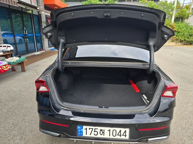 Kia K5 2.0 LPI(Renter car), снимка 9 - Автомобили и джипове - 55626329