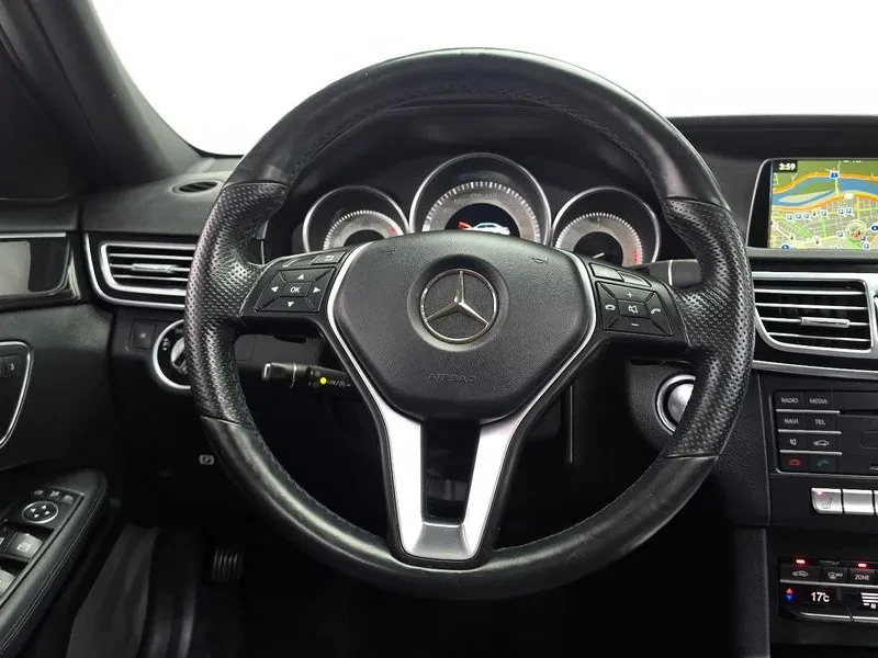 Mercedes-Benz E 300 4MATIC AVANTGARDE, снимка 12 - Автомобили и джипове - 55719376
