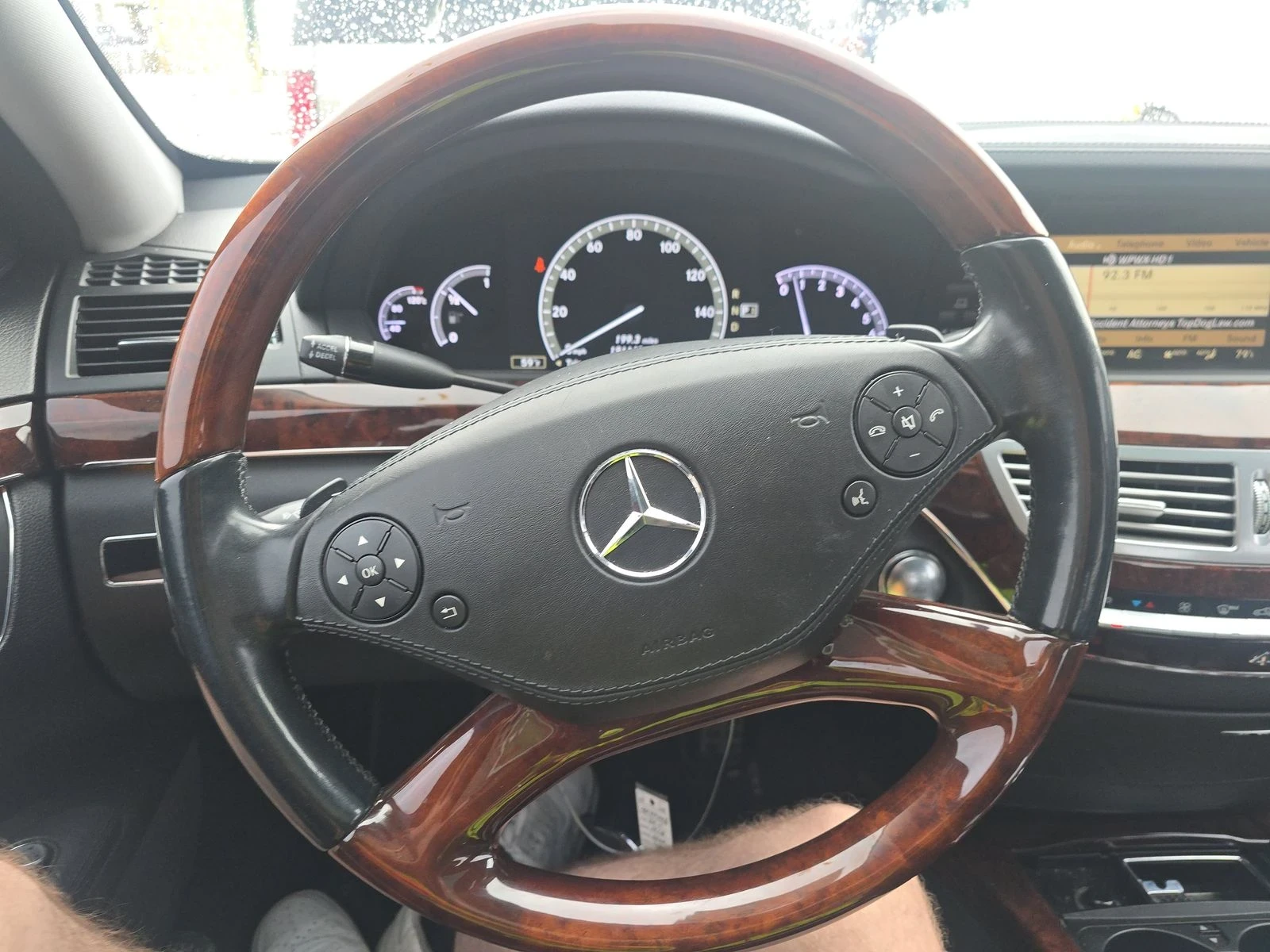 Mercedes-Benz S 550  - изображение 9