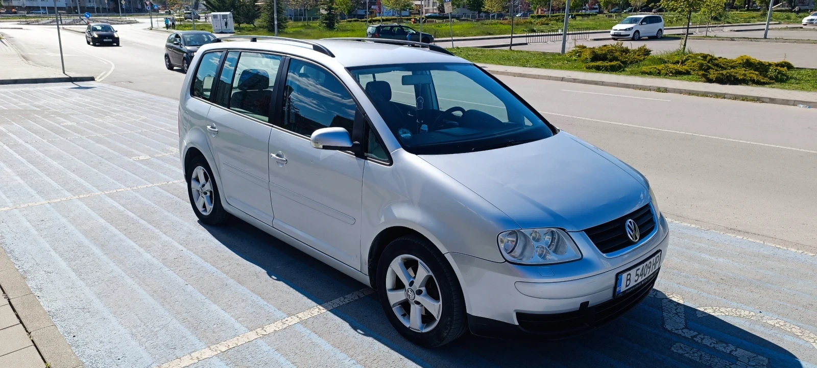 VW Touran  - изображение 7