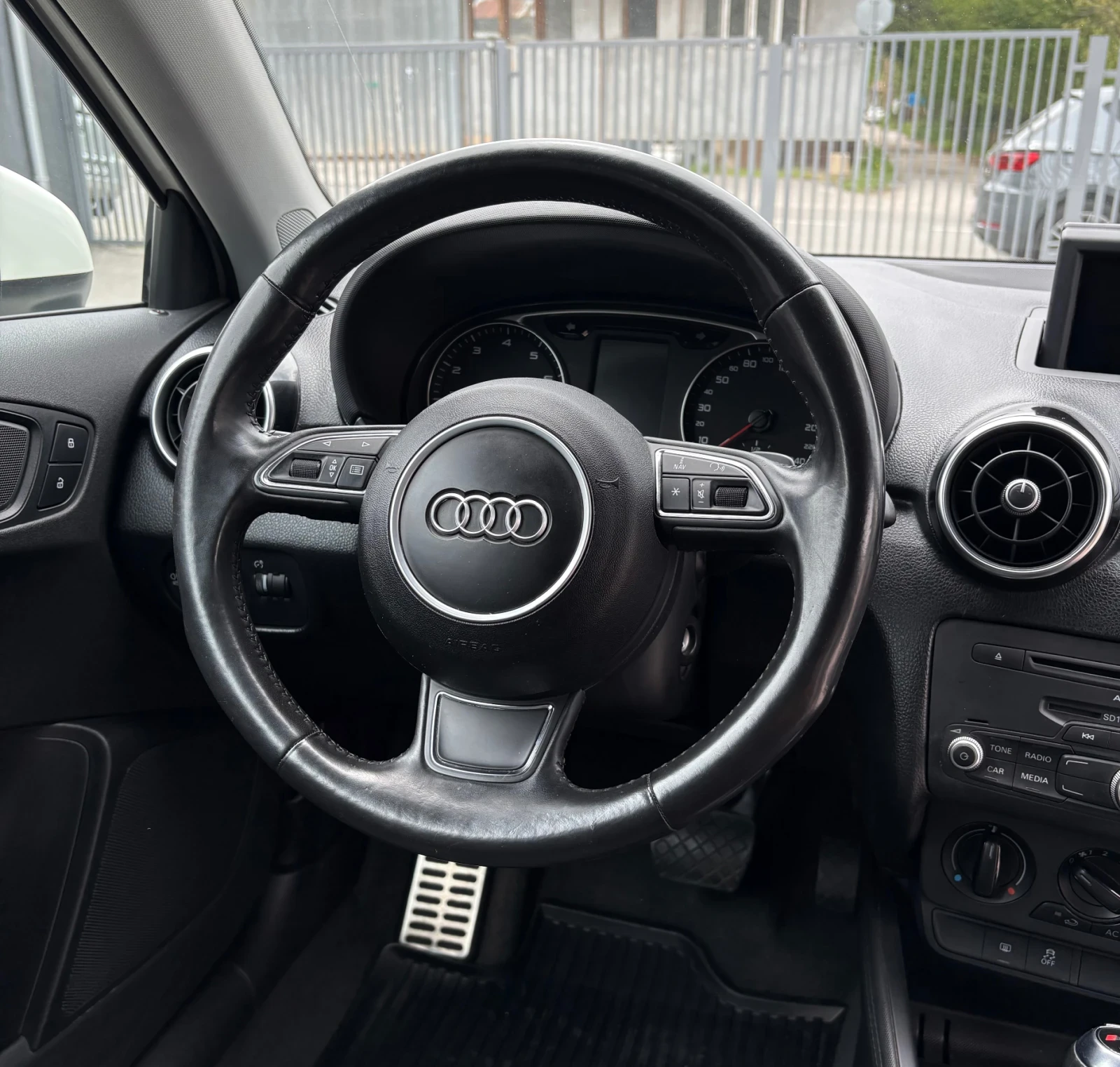 Audi A1 1.4 TFSI, S-LINE, S-TRONIC, BI-XENON, AMBITION | Mobile.bg   13