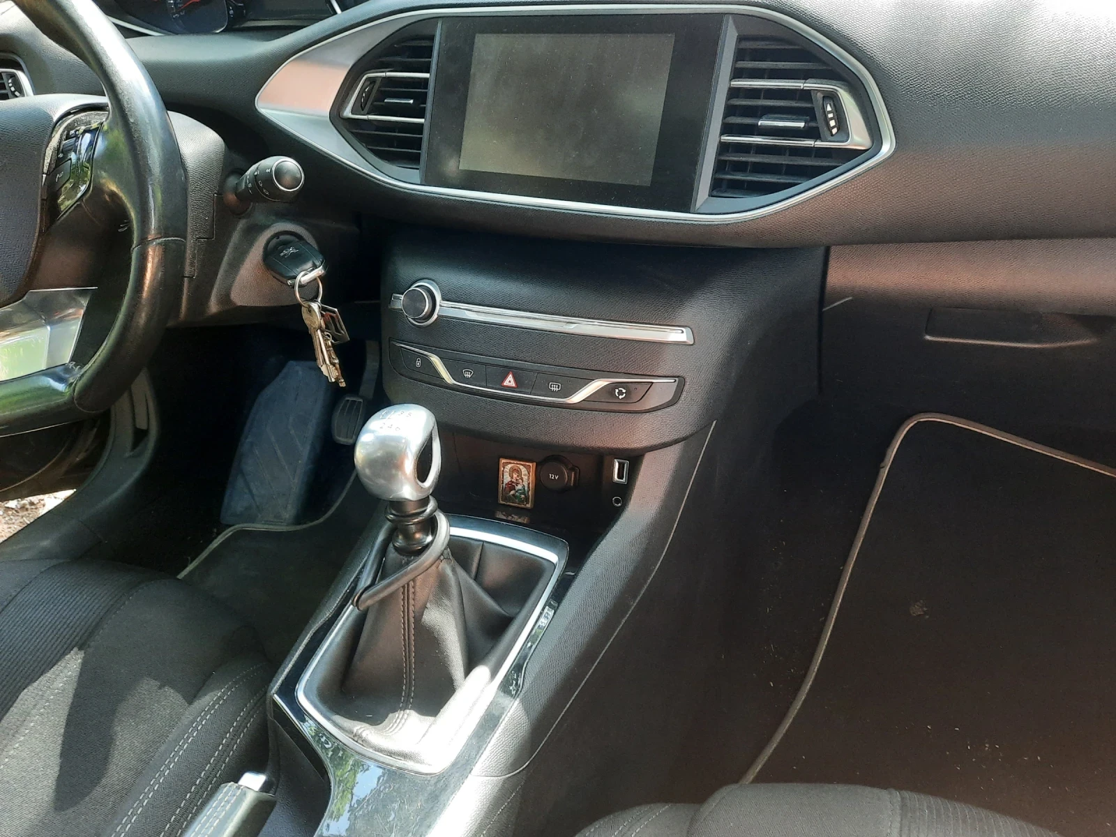 Peugeot 308 1.6HDI - изображение 10