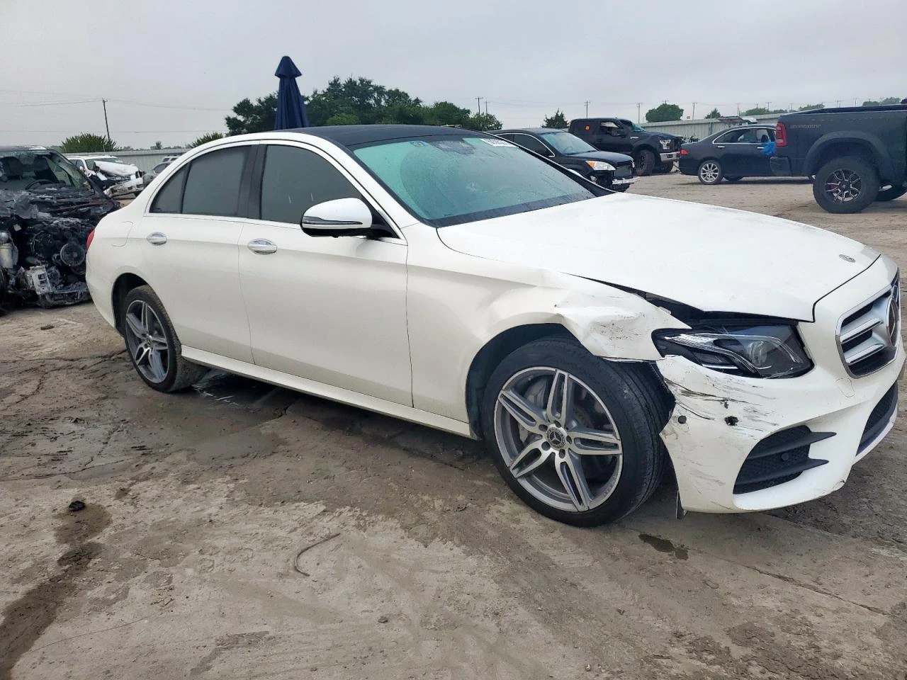 Mercedes-Benz E 400 AMG LINE/KAMEPA/ПОДГРЕВ/BURMESTER/PANORAMA - изображение 4