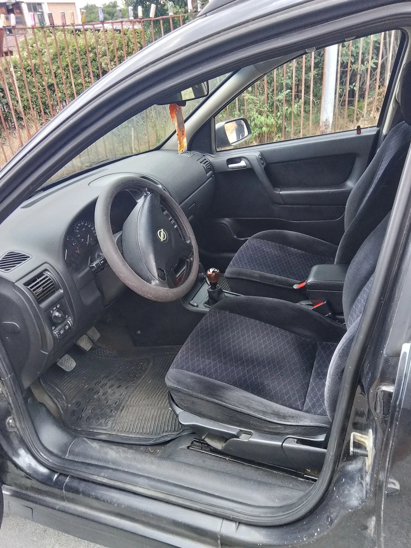 Opel Astra 1.6 - изображение 5