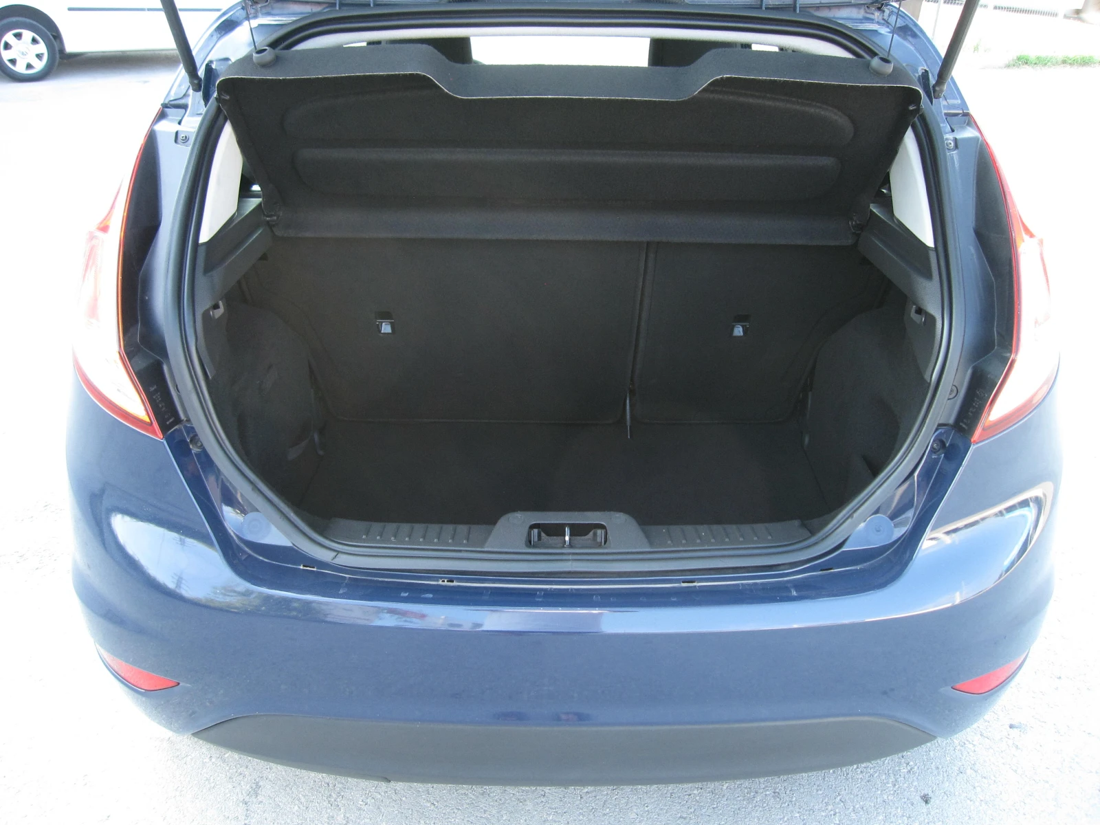 Ford Fiesta 1, 25-Газ.Инжекцион - изображение 5