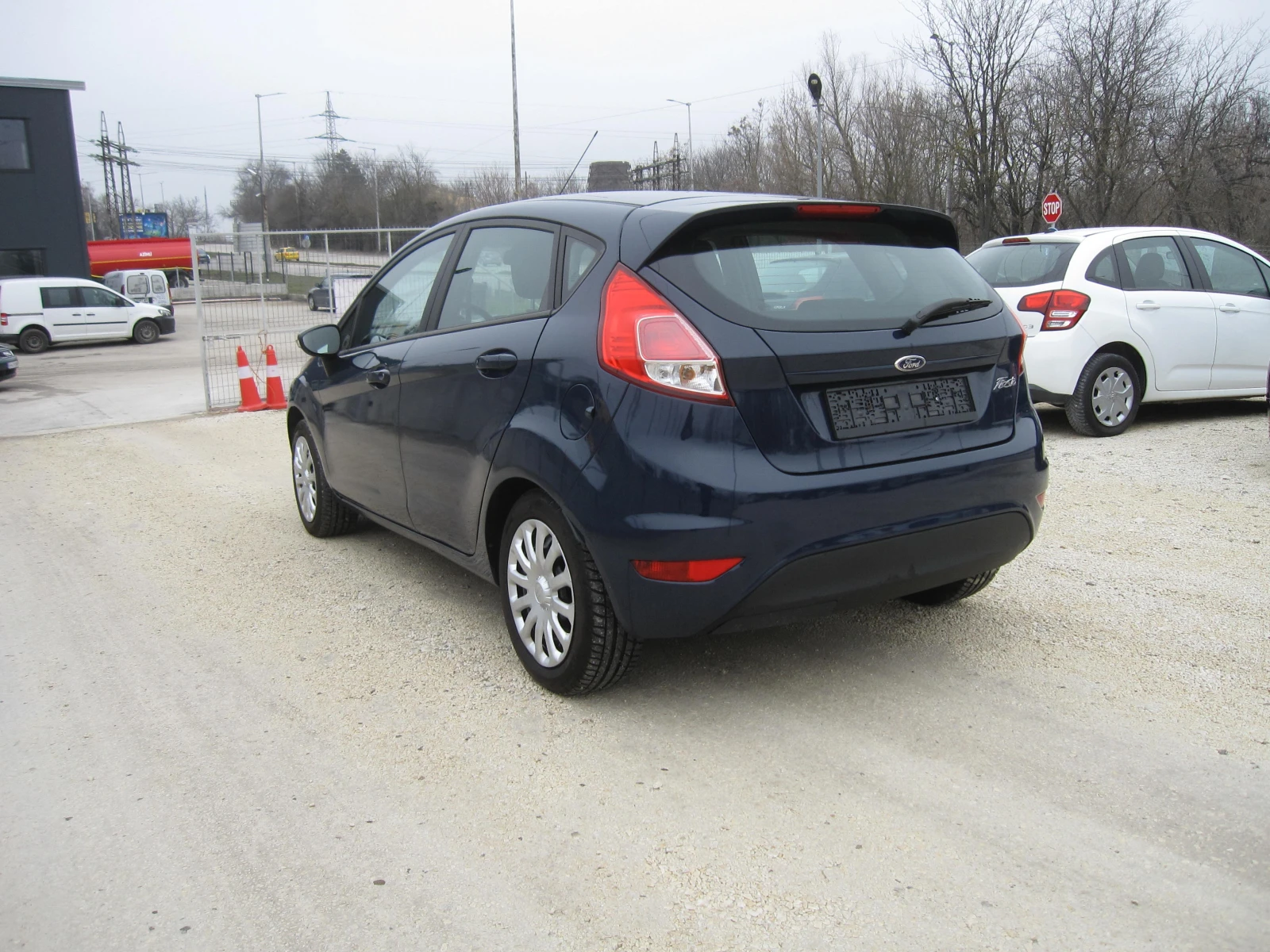 Ford Fiesta 1, 25-Газ.Инжекцион, снимка 3 - Автомобили и джипове - 51290314