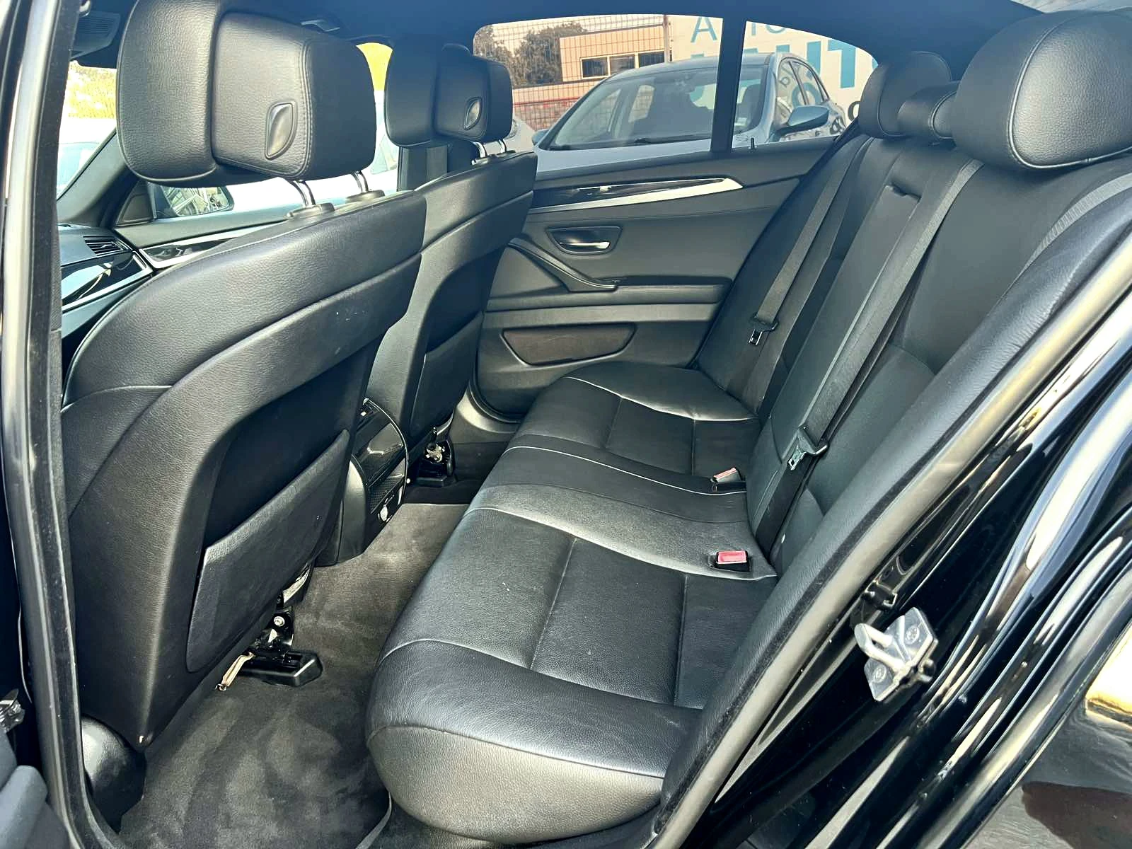 BMW 520 2.0D RECARO СЕДАН - изображение 9