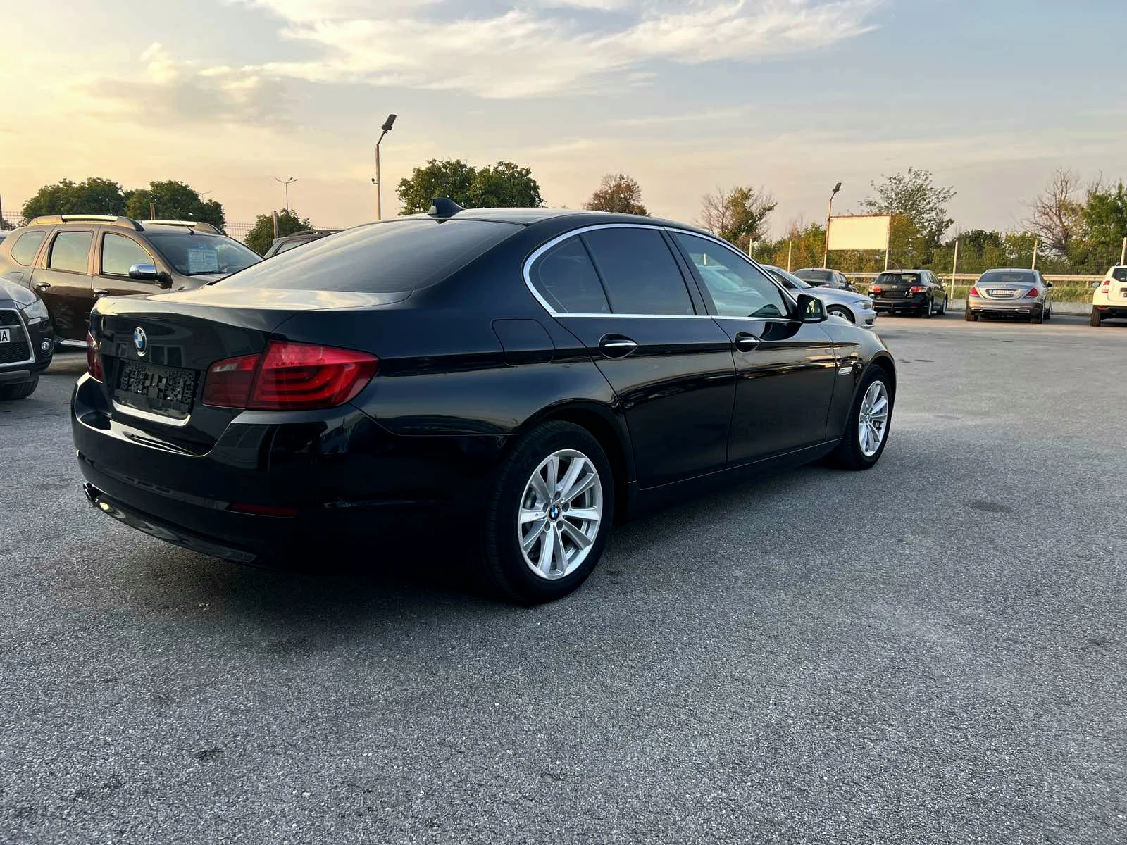 BMW 520 2.0D RECARO СЕДАН - изображение 4