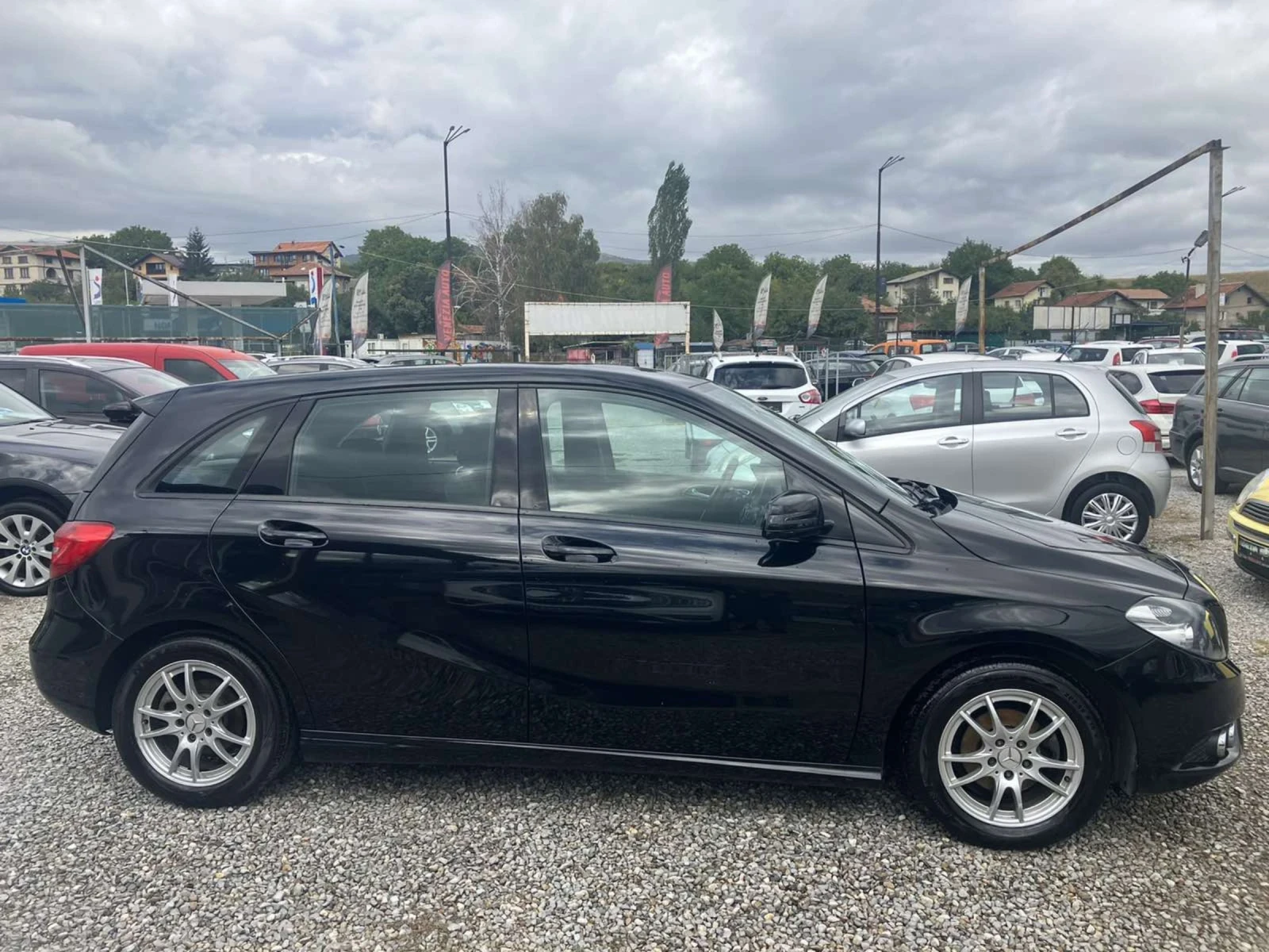 Mercedes-Benz B 180  - изображение 7