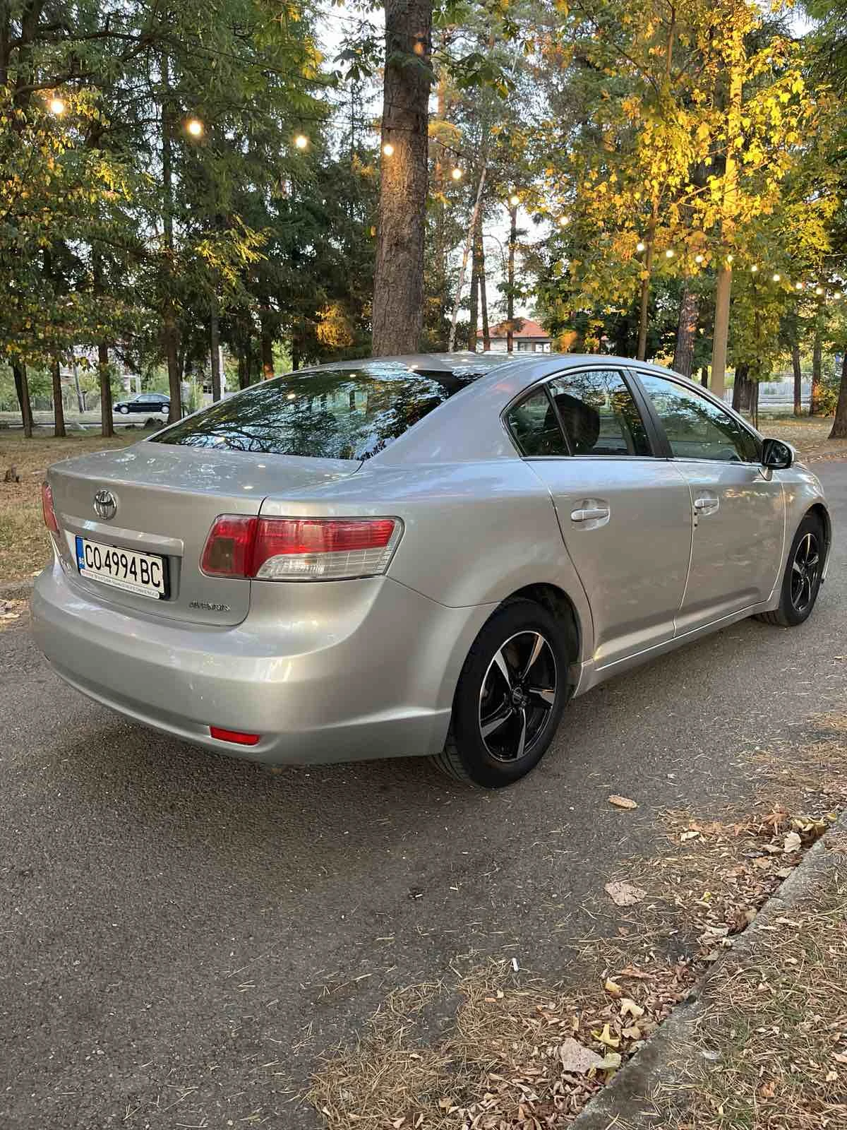 Toyota Avensis  - изображение 7