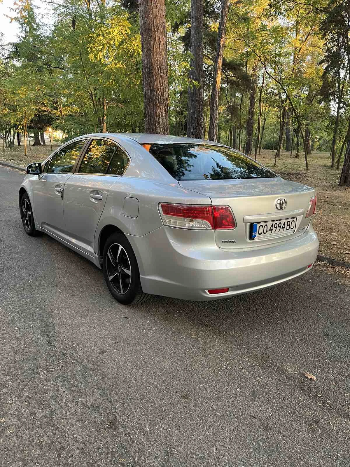 Toyota Avensis  - изображение 5