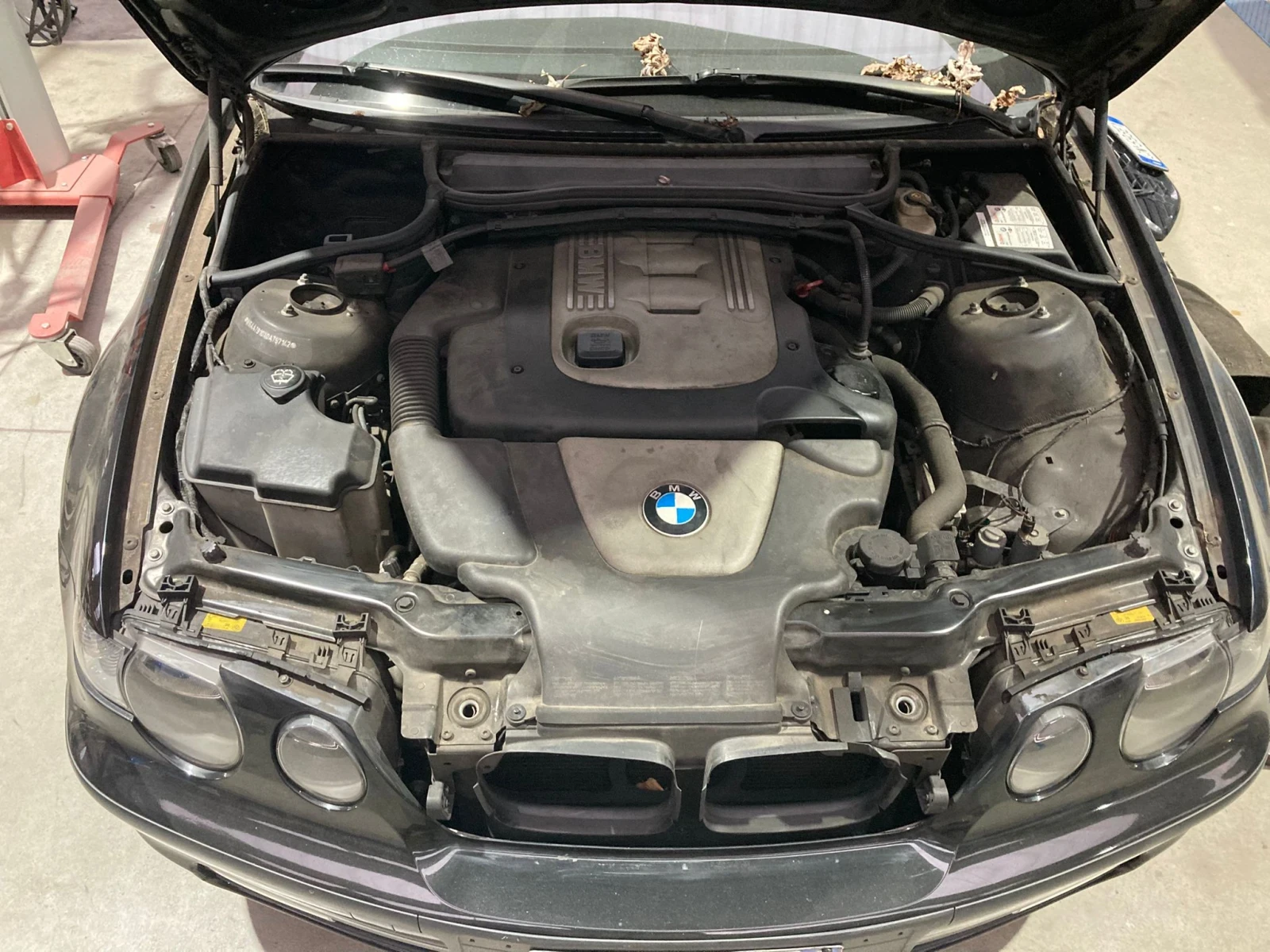 BMW 318 90 000km - изображение 8