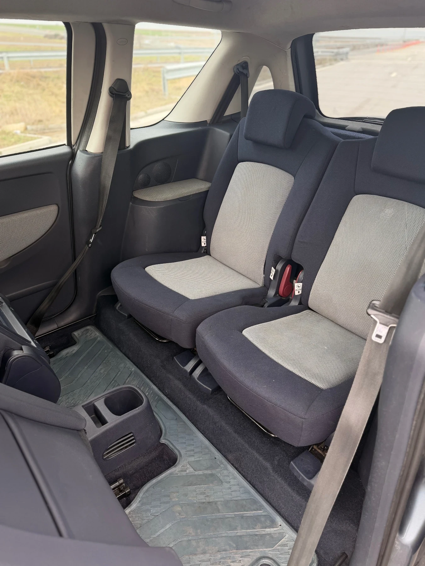 Peugeot 1007 1, 6 ГАЗ  - изображение 7