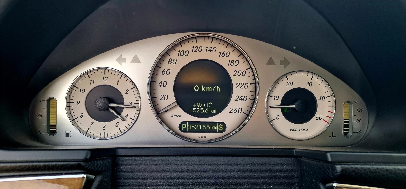 Mercedes-Benz E 320  CDI 4MATIC EVO AVANTGARDE, снимка 10 - Автомобили и джипове - 53880013