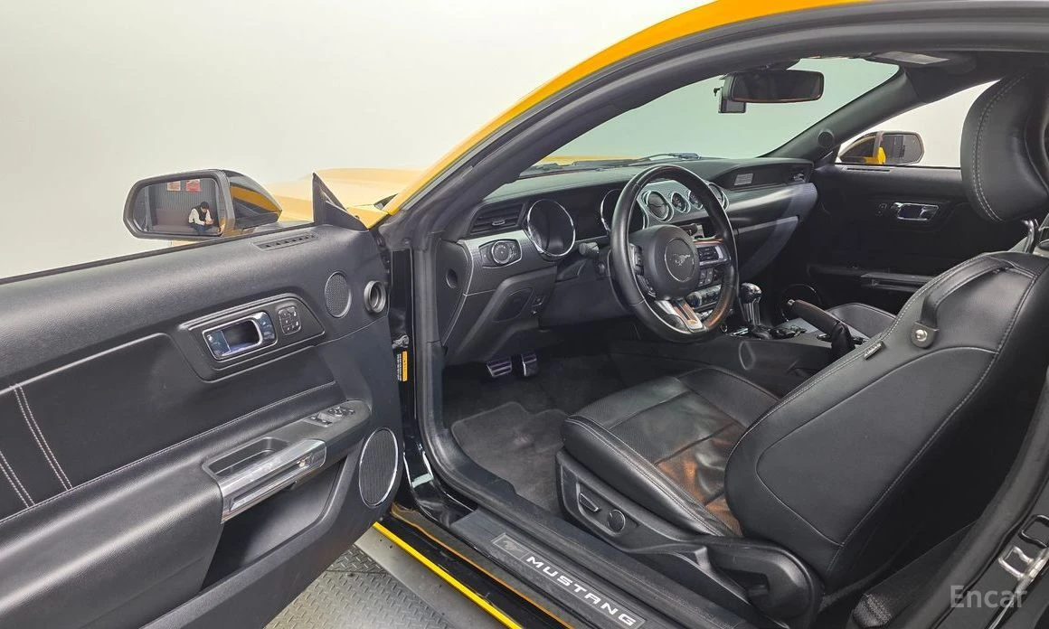 Ford Mustang, снимка 10 - Автомобили и джипове - 54060610