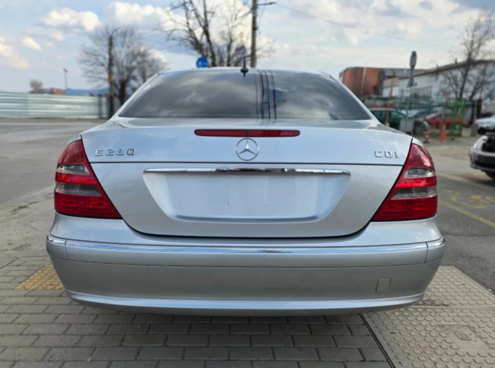 Mercedes-Benz E 280 CDI 198х.км AVANTGARDE  - УНИКАТ !!!, снимка 5 - Автомобили и джипове - 54077720