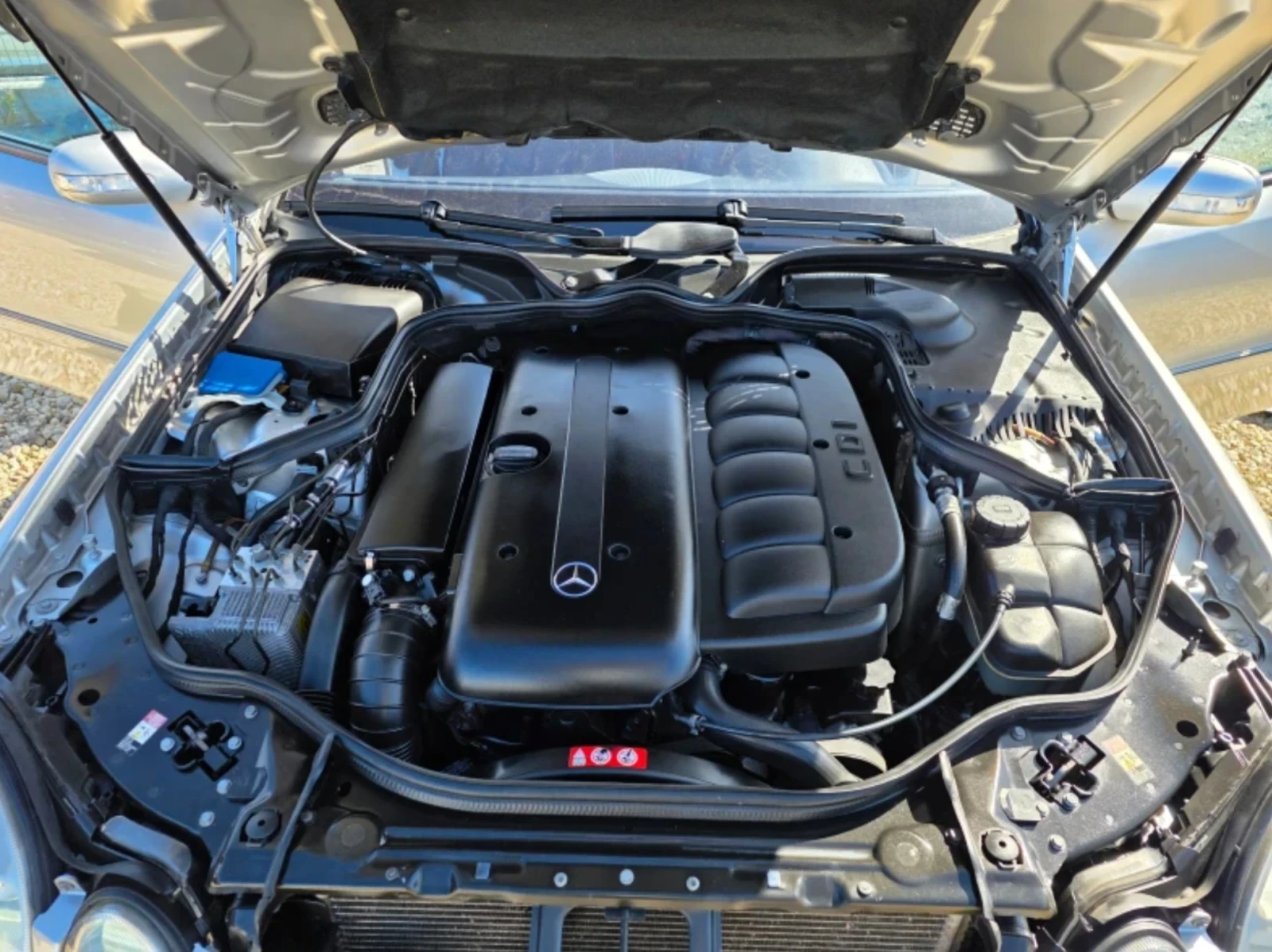 Mercedes-Benz E 280 CDI 198х.км AVANTGARDE  - УНИКАТ !!!, снимка 15 - Автомобили и джипове - 54077720