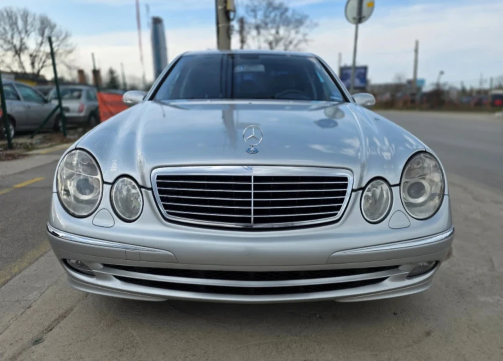 Mercedes-Benz E 280 CDI 198х.км AVANTGARDE  - УНИКАТ !!!, снимка 2 - Автомобили и джипове - 54077720