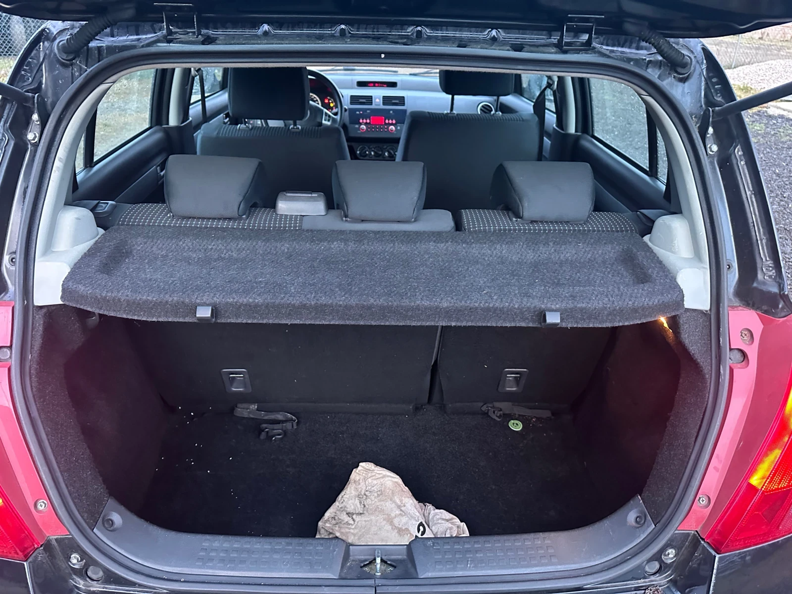 Suzuki Swift 1.5, снимка 11 - Автомобили и джипове - 54100566