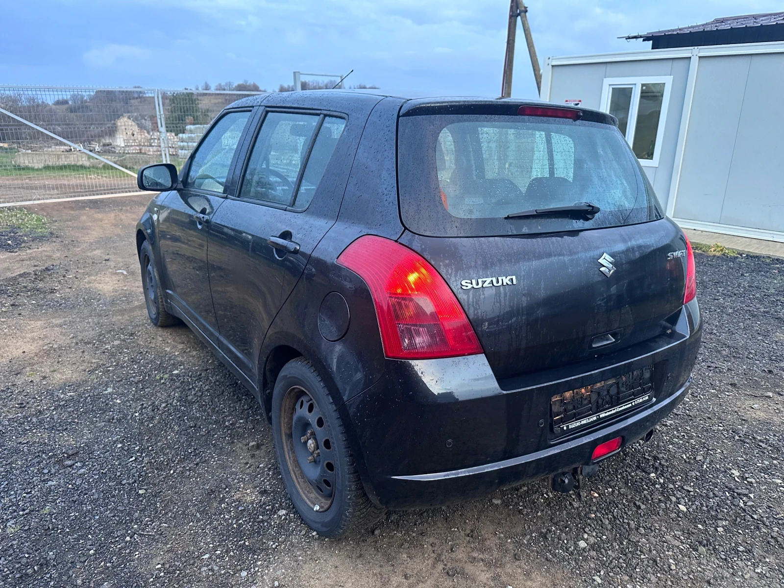Suzuki Swift 1.5, снимка 7 - Автомобили и джипове - 54100566