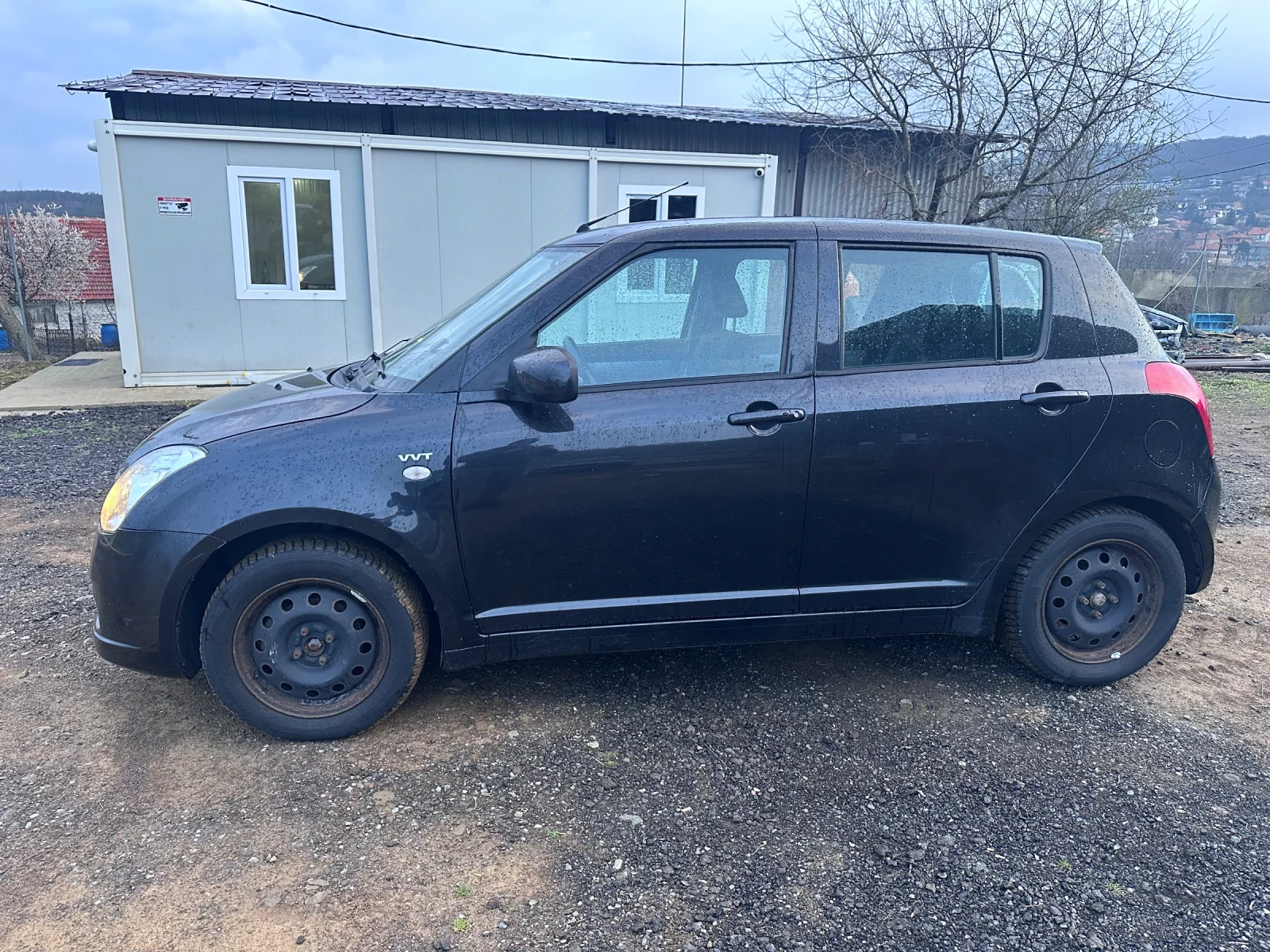Suzuki Swift 1.5, снимка 2 - Автомобили и джипове - 54100566
