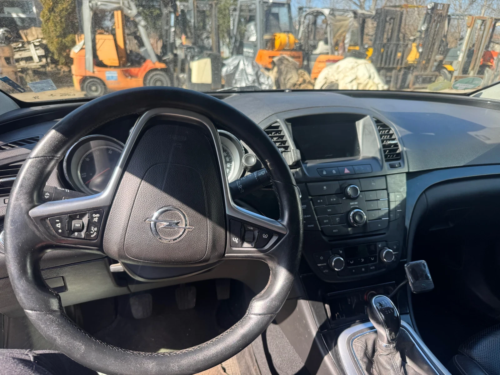 Opel Insignia, снимка 6 - Автомобили и джипове - 54404822