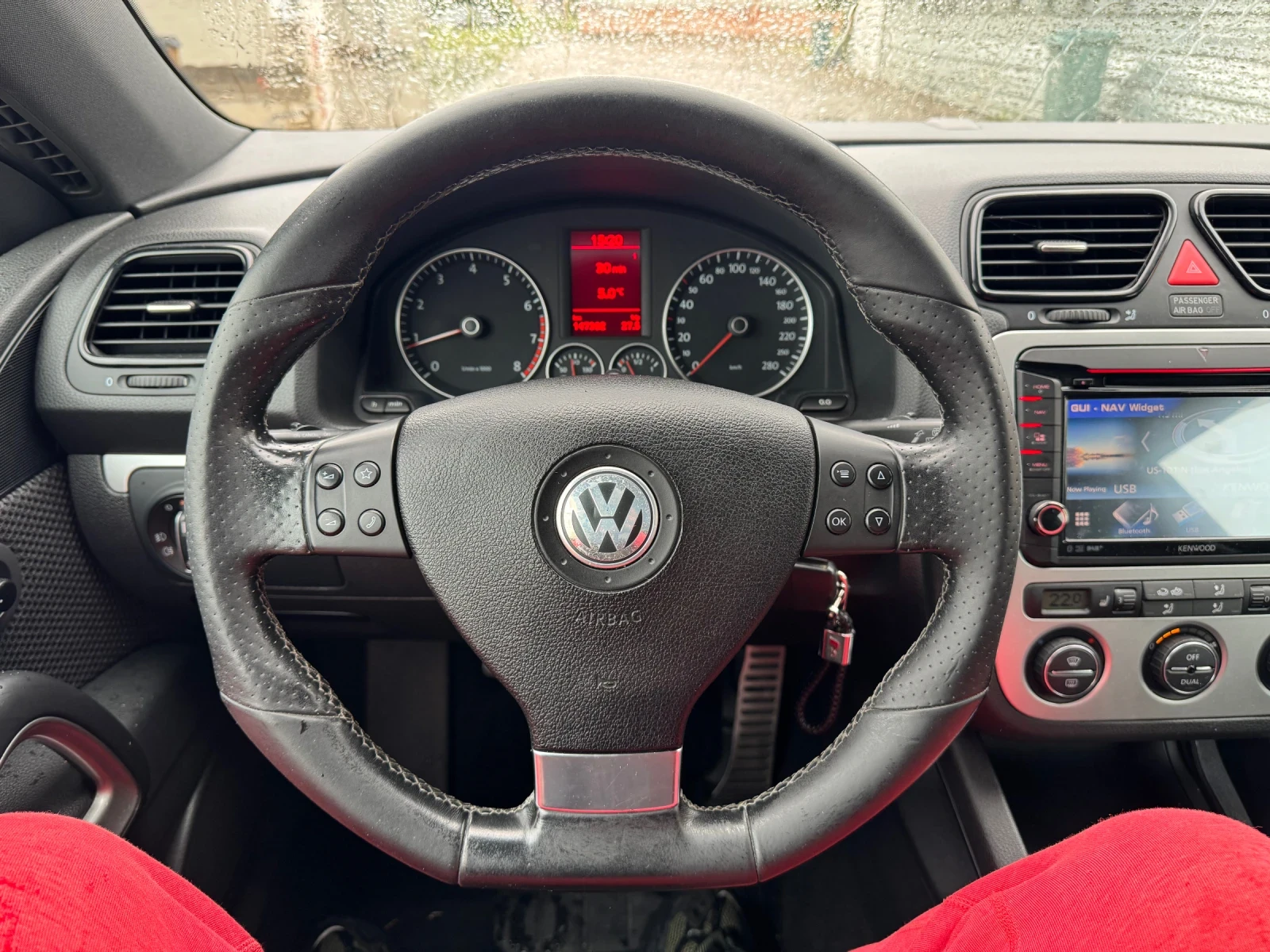 VW Scirocco 2.0T Швейцария 147 000км , снимка 15 - Автомобили и джипове - 54410358