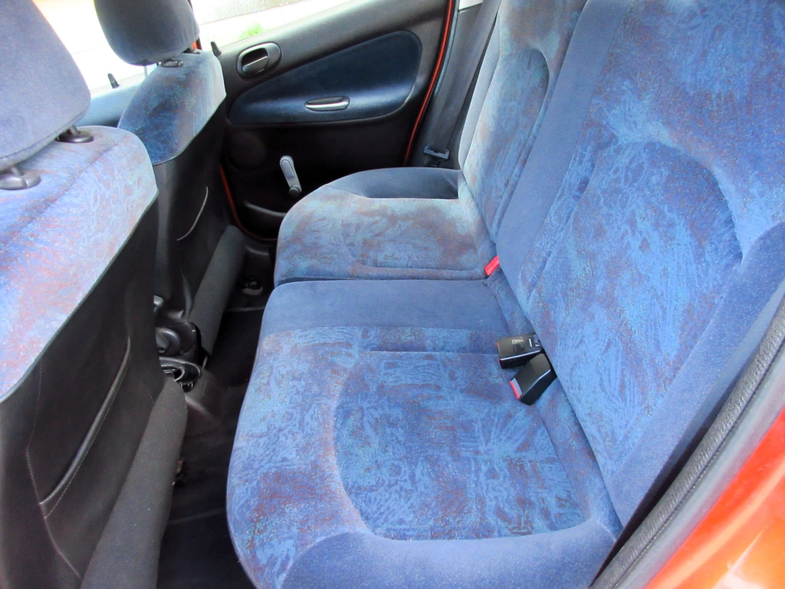 Peugeot 206 1.1i, снимка 11 - Автомобили и джипове - 54600528