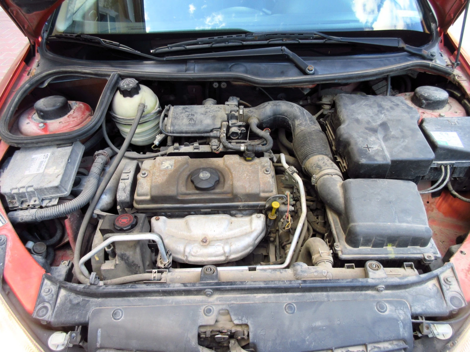 Peugeot 206 1.1i, снимка 15 - Автомобили и джипове - 54600528