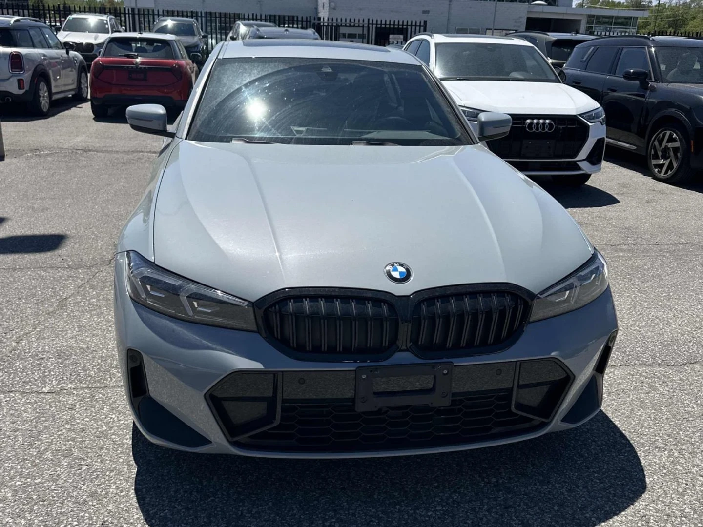 BMW 330 Xdrive Msport 2023 * 1 Собственик * Пълна История , снимка 2 - Автомобили и джипове - 54635082