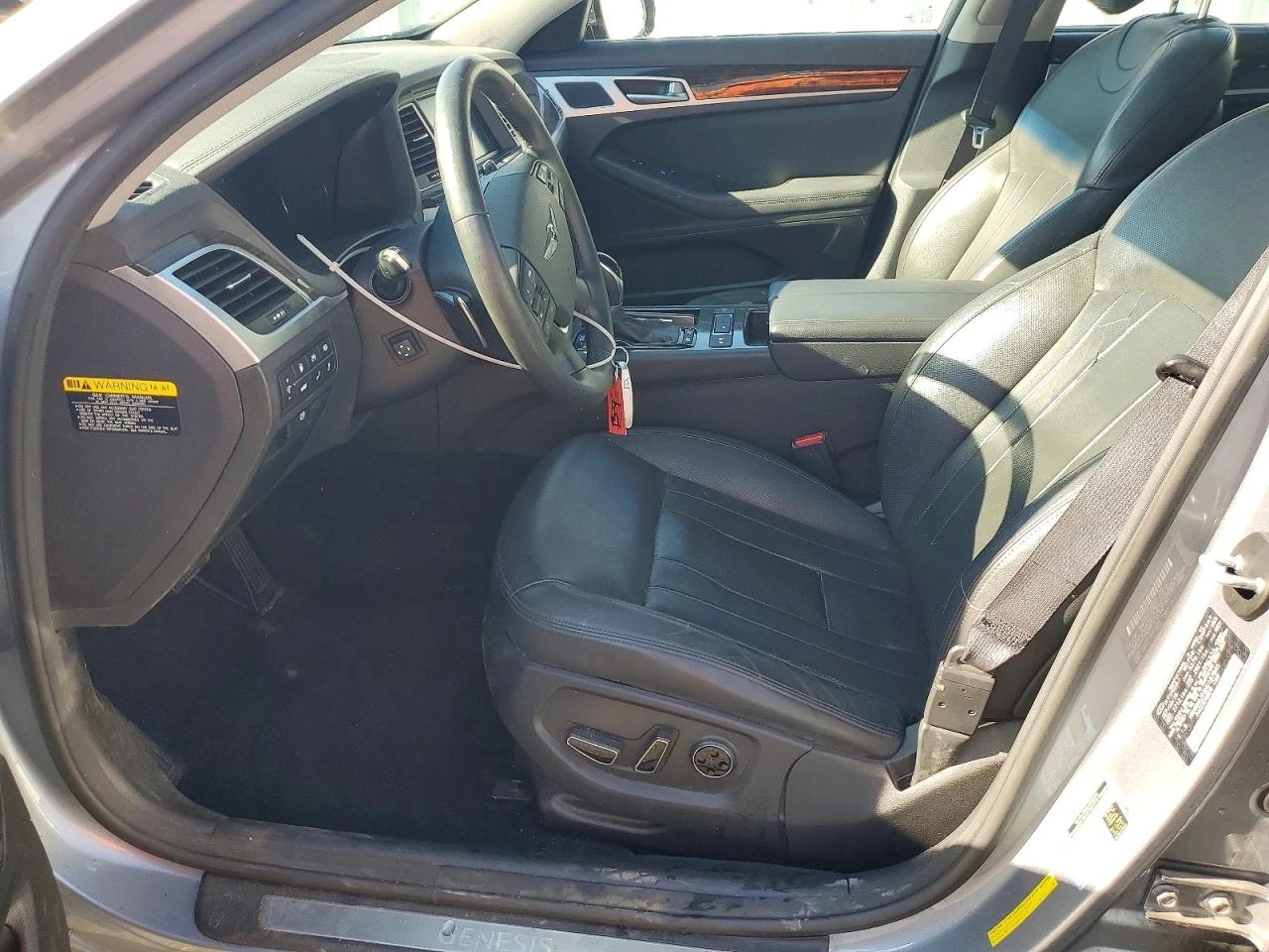 Genesis G80 3.8, снимка 9 - Автомобили и джипове - 54667469