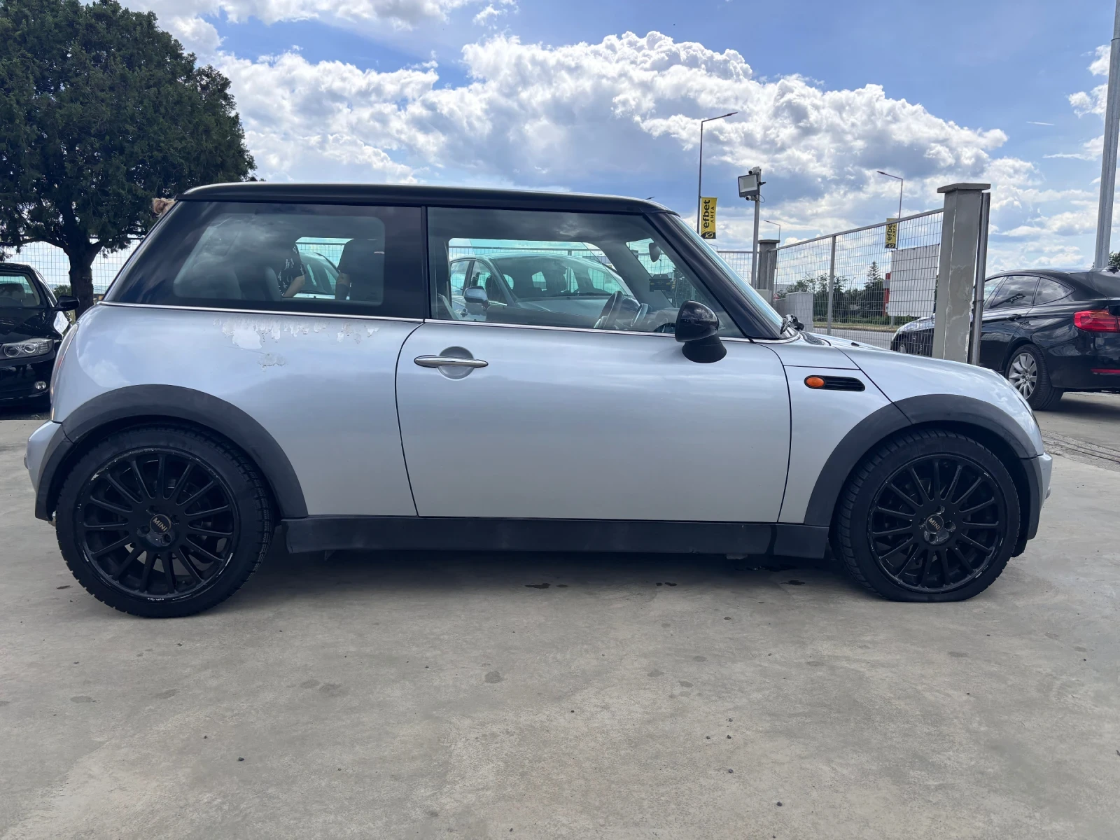 Mini Cooper 1.6 Бензин, снимка 2 - Автомобили и джипове - 54668879