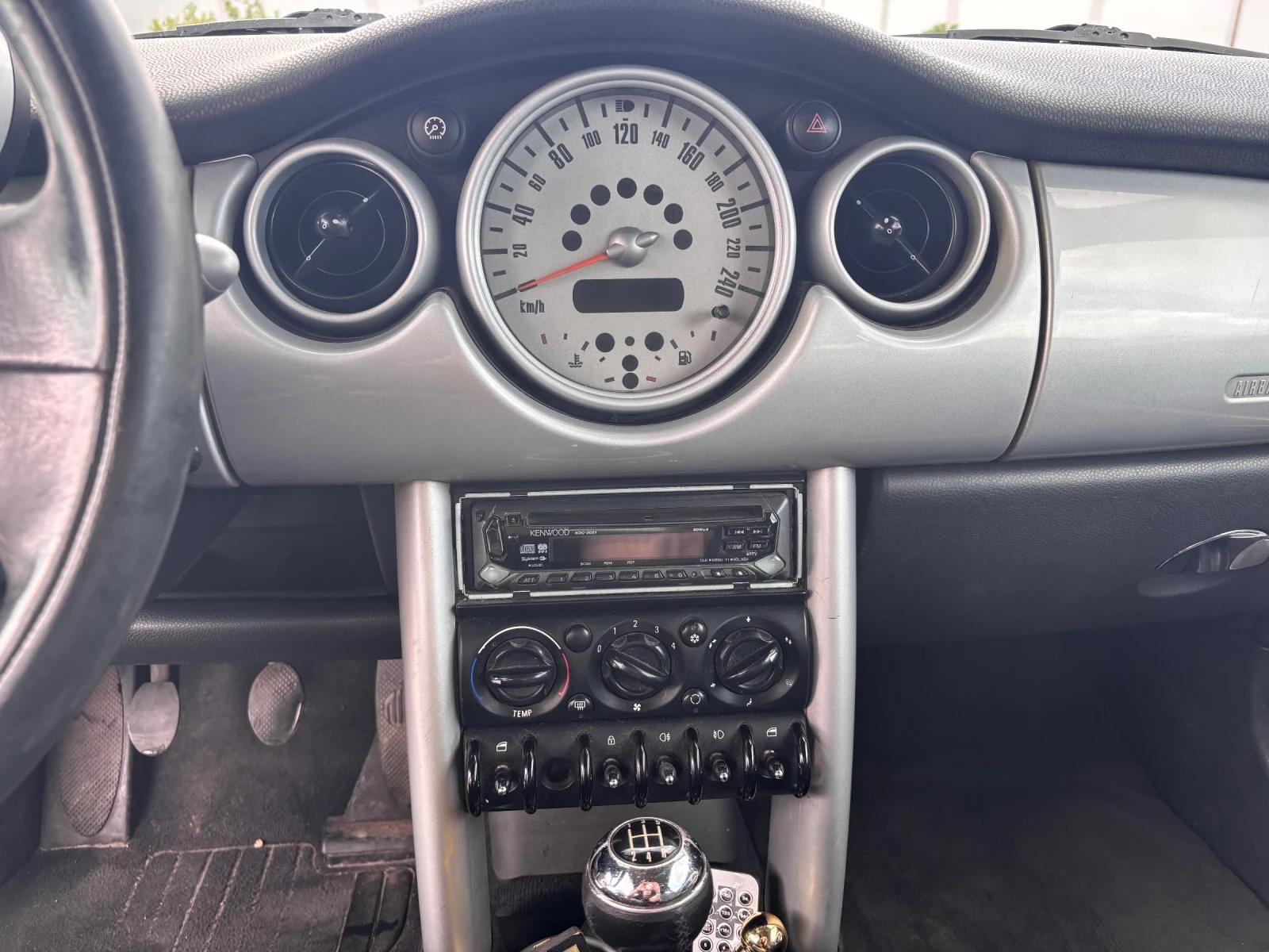 Mini Cooper 1.6 Бензин, снимка 8 - Автомобили и джипове - 54668879