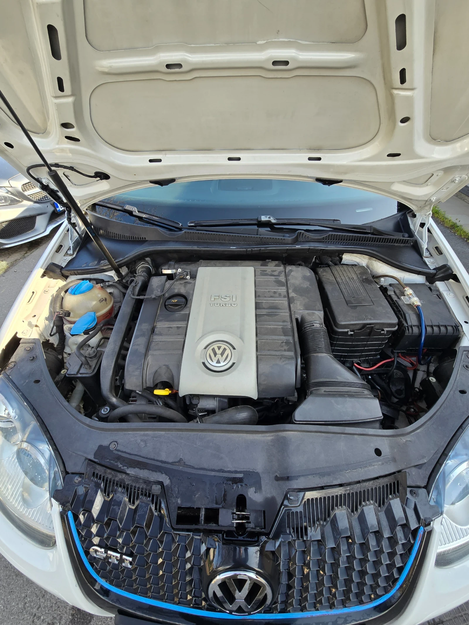 VW Golf GTI 2.0 TURBO / DSG, снимка 10 - Автомобили и джипове - 54711789