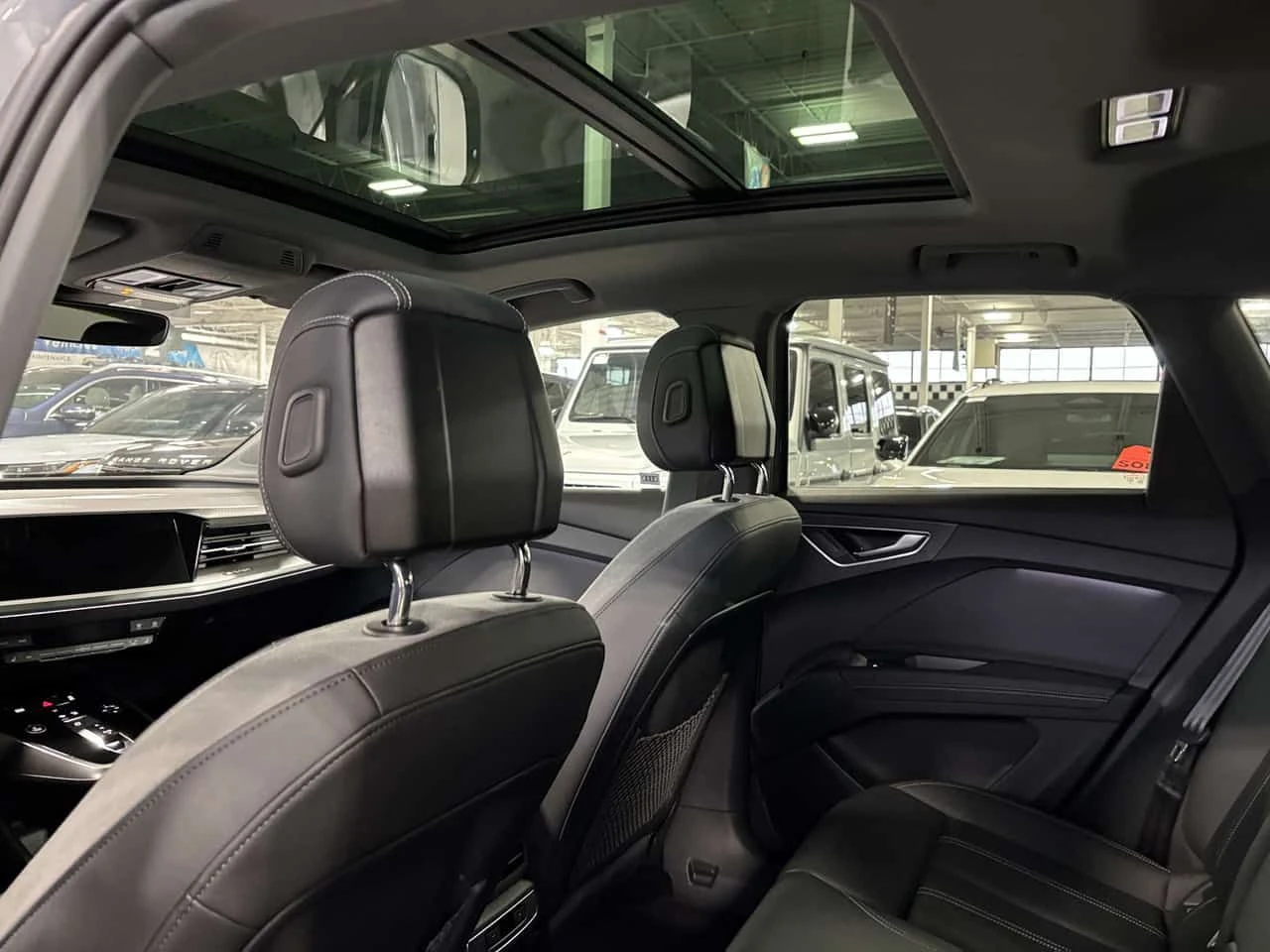 Audi E-Tron Q4 50 QUATTRO| , снимка 7 - Автомобили и джипове - 54831261