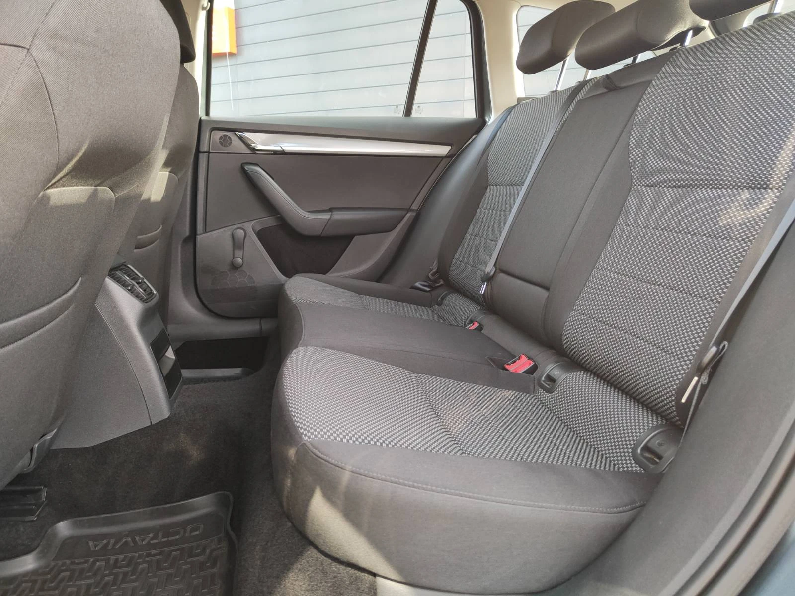 Skoda Octavia | Mobile.bg � ����������� 11