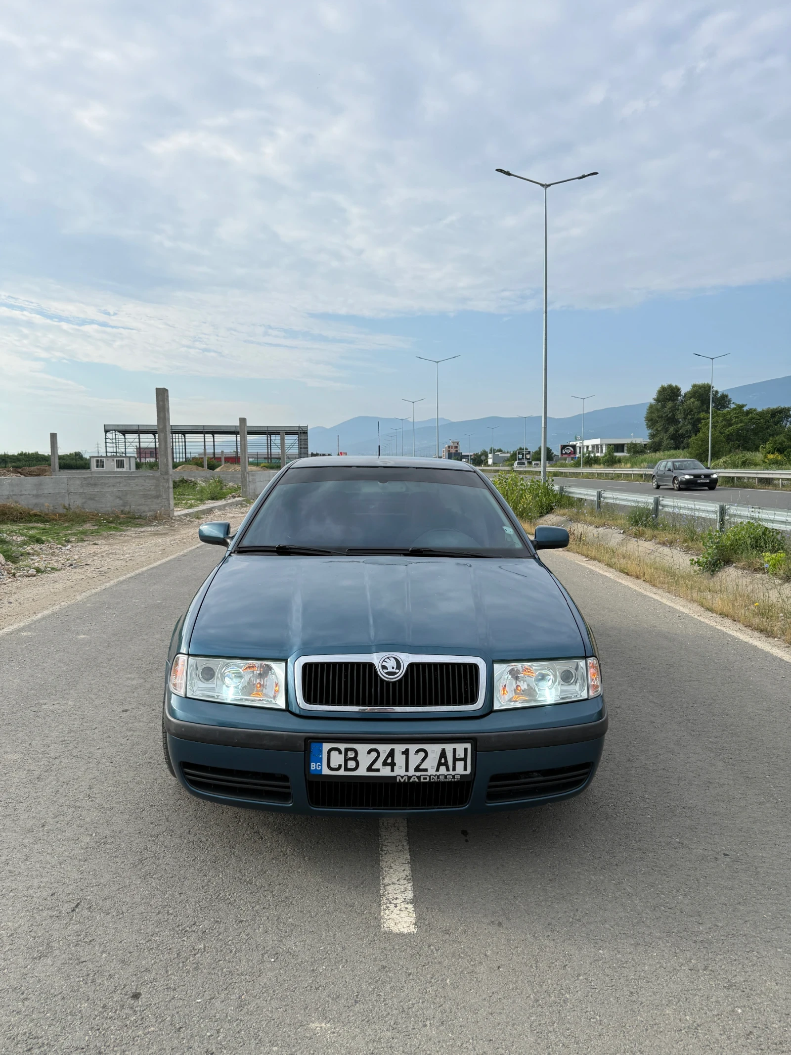 Skoda Octavia  1.8T LPG, снимка 2 - Автомобили и джипове - 55034674