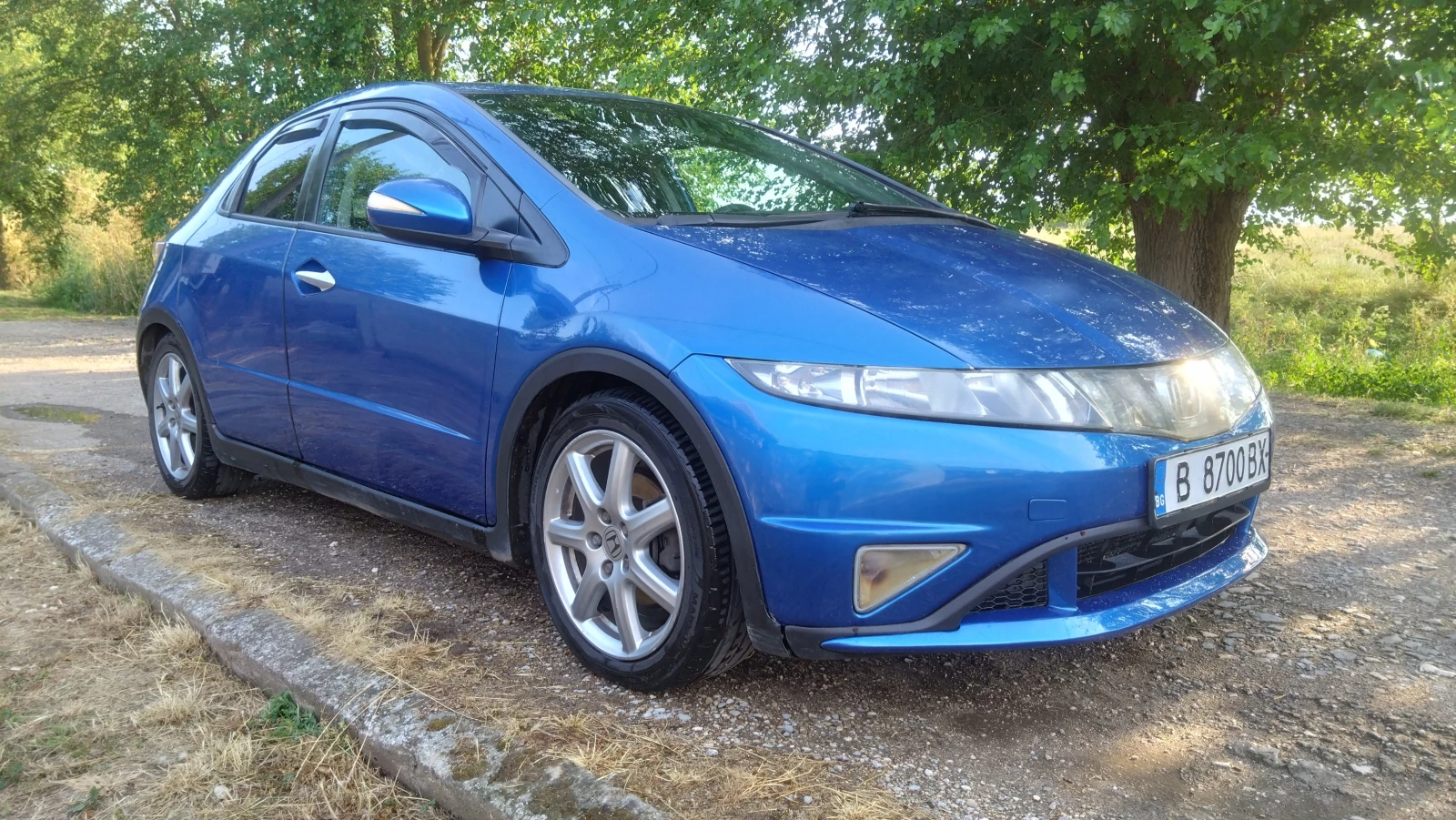 Honda Civic 8 генерация, снимка 6 - Автомобили и джипове - 55353260