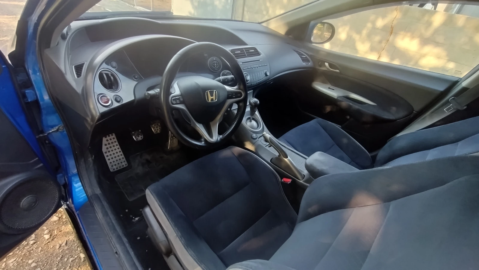 Honda Civic 8 генерация, снимка 8 - Автомобили и джипове - 55353260