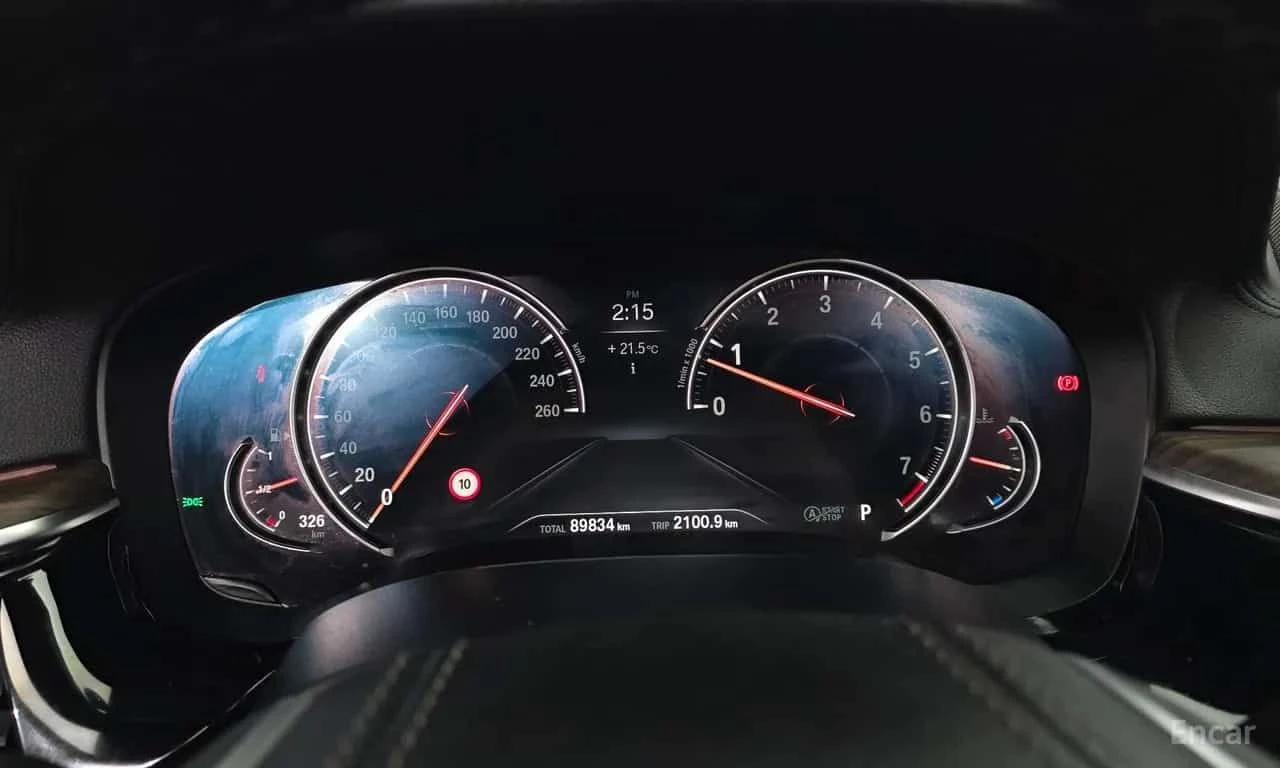 BMW 530 * 530i M Sport Package Plus * БЕЗ ПЪРВОНАЧАЛНА ВНО, снимка 8 - Автомобили и джипове - 55628149