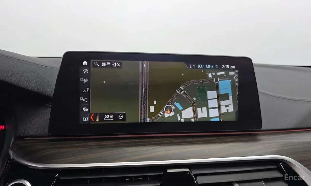 BMW 530 * 530i M Sport Package Plus * БЕЗ ПЪРВОНАЧАЛНА ВНО, снимка 14 - Автомобили и джипове - 55628149