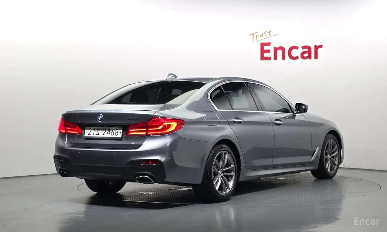 BMW 530 * 530i M Sport Package Plus * БЕЗ ПЪРВОНАЧАЛНА ВНО, снимка 2 - Автомобили и джипове - 55628149