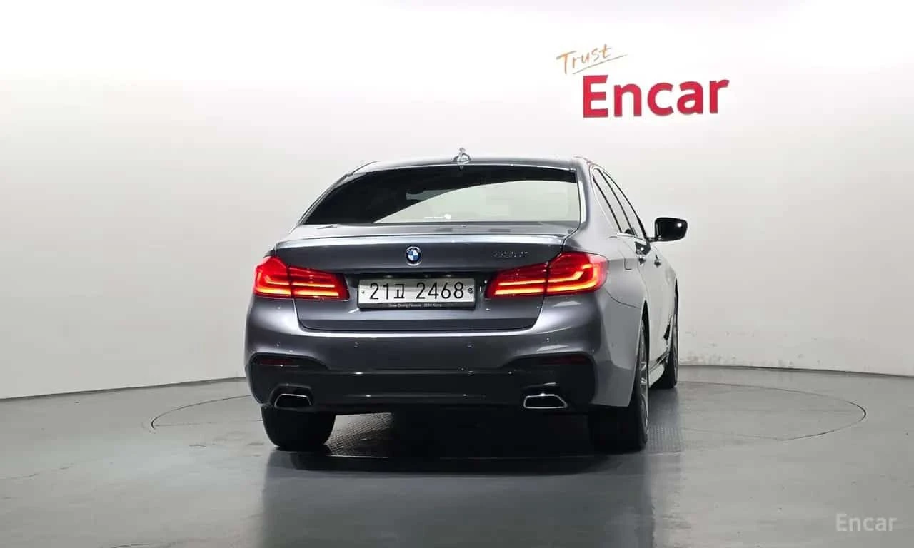 BMW 530 * 530i M Sport Package Plus * БЕЗ ПЪРВОНАЧАЛНА ВНО, снимка 4 - Автомобили и джипове - 55628149