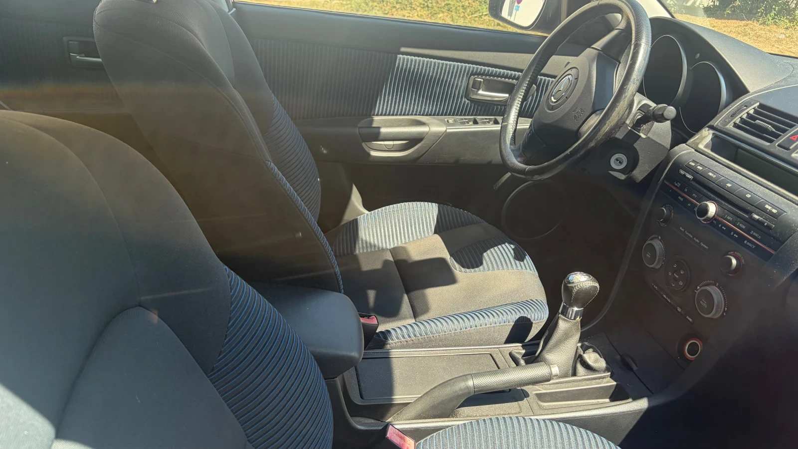 Mazda 3 2.0i Бензин, снимка 6 - Автомобили и джипове - 55752955