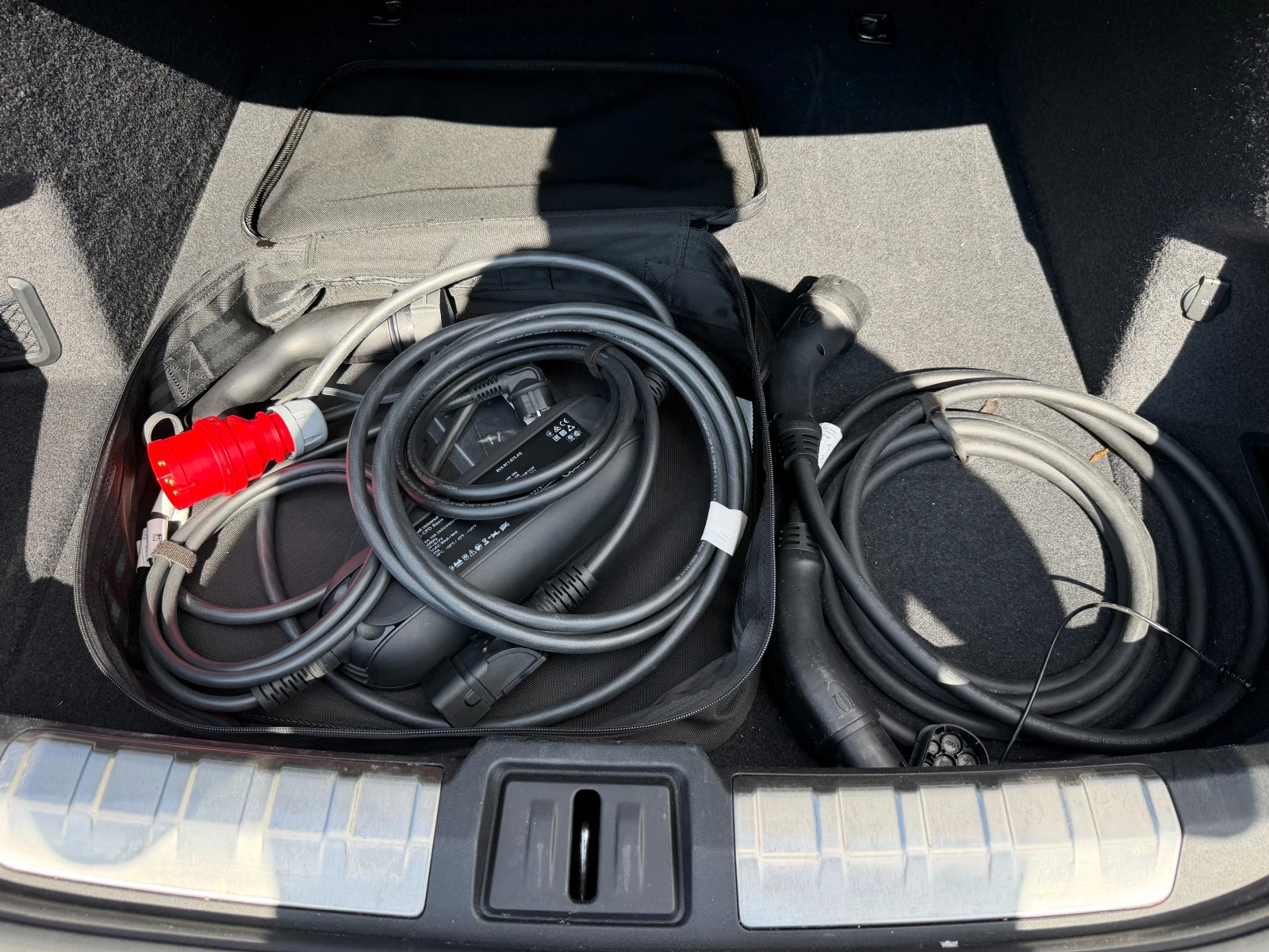 Audi E-Tron GT Европейска 93 kWh Sport - Quattro , снимка 14 - Автомобили и джипове - 55843183